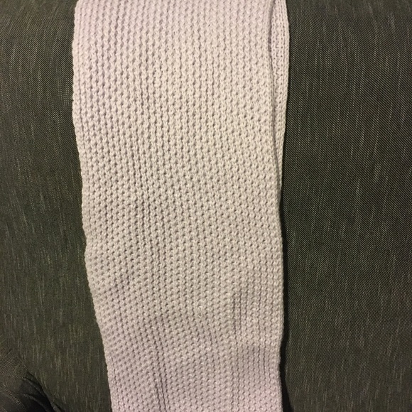 BCBGeneration Infinity Scarf WITH tags Lavender Gift Quality! - Picture 4 of 11